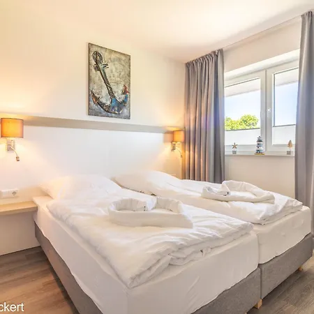 Lachmoeoev Penthouse Apartment Hooksiel